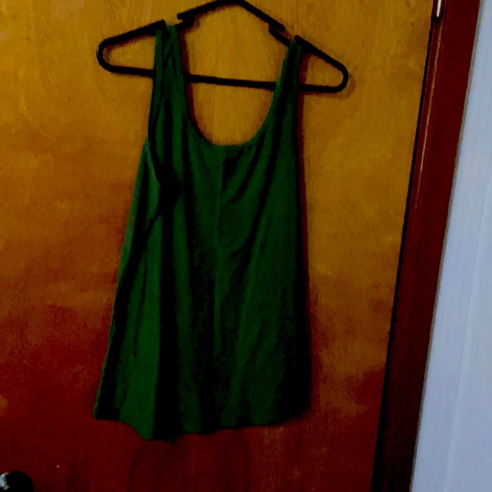 Women’s tank tops